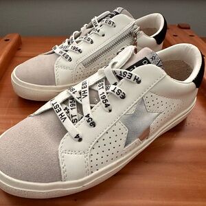 Like NEW girls Vintage Havana sneakers - worn once